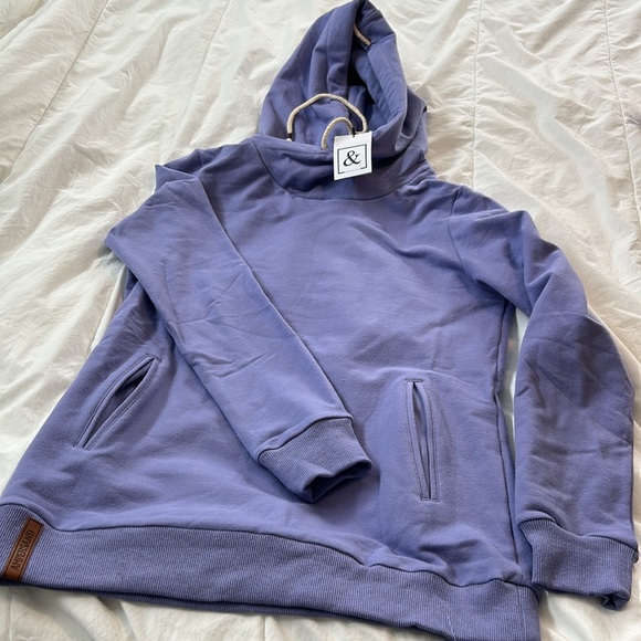 Purple single hood form Ampersand Avenue, with tags - Picture 4 of 4